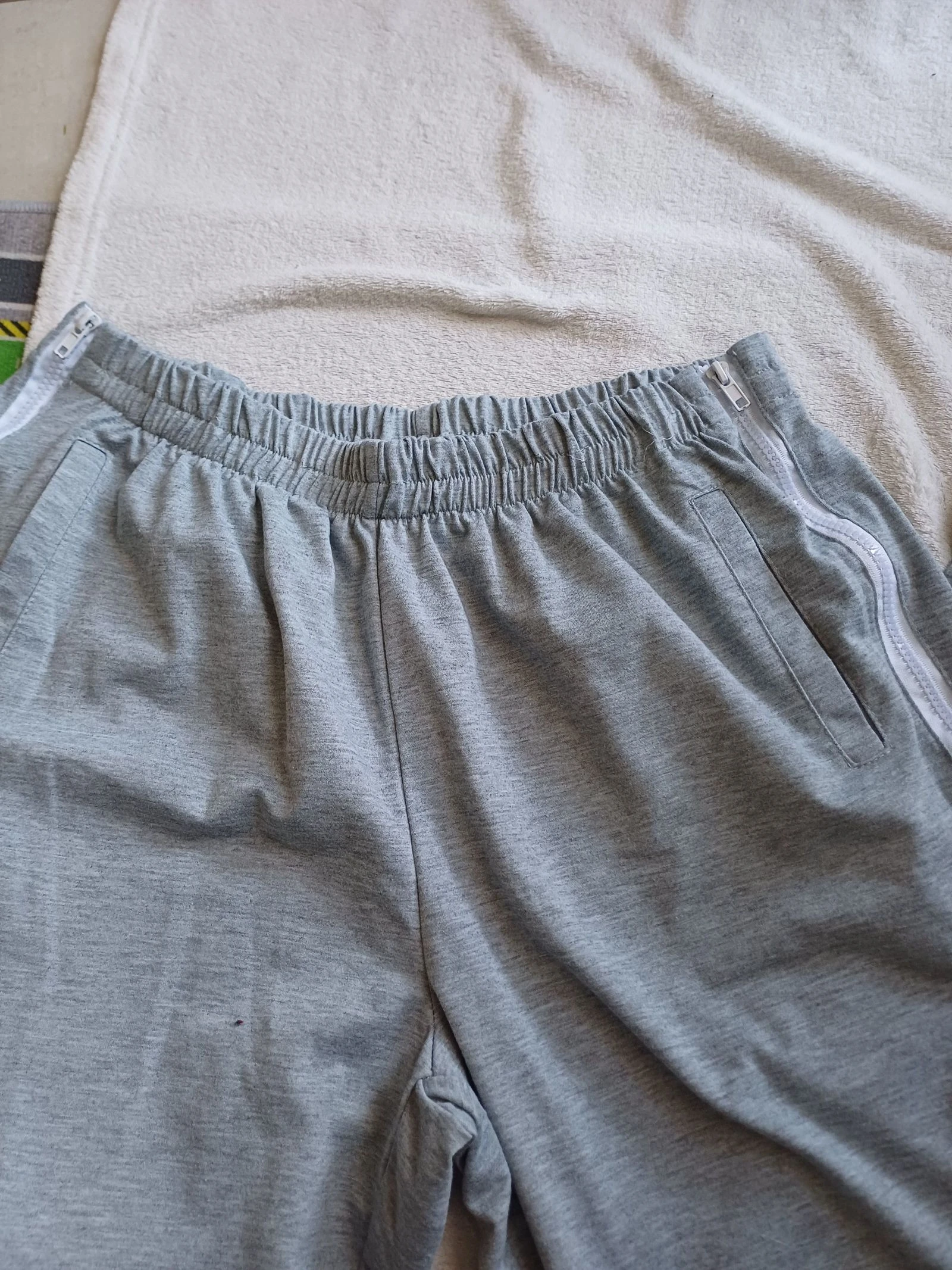 Grijze joggingbroek XL – photo 2